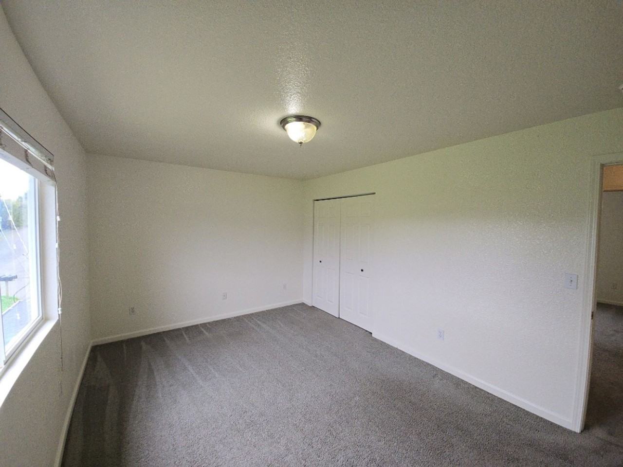 2201 Garland St - Photo 7 of 14