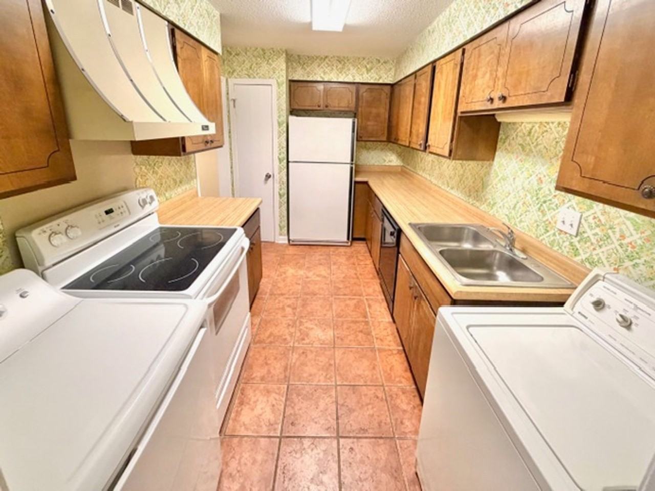 5676 Quince Rd #12 - Photo 3 of 11