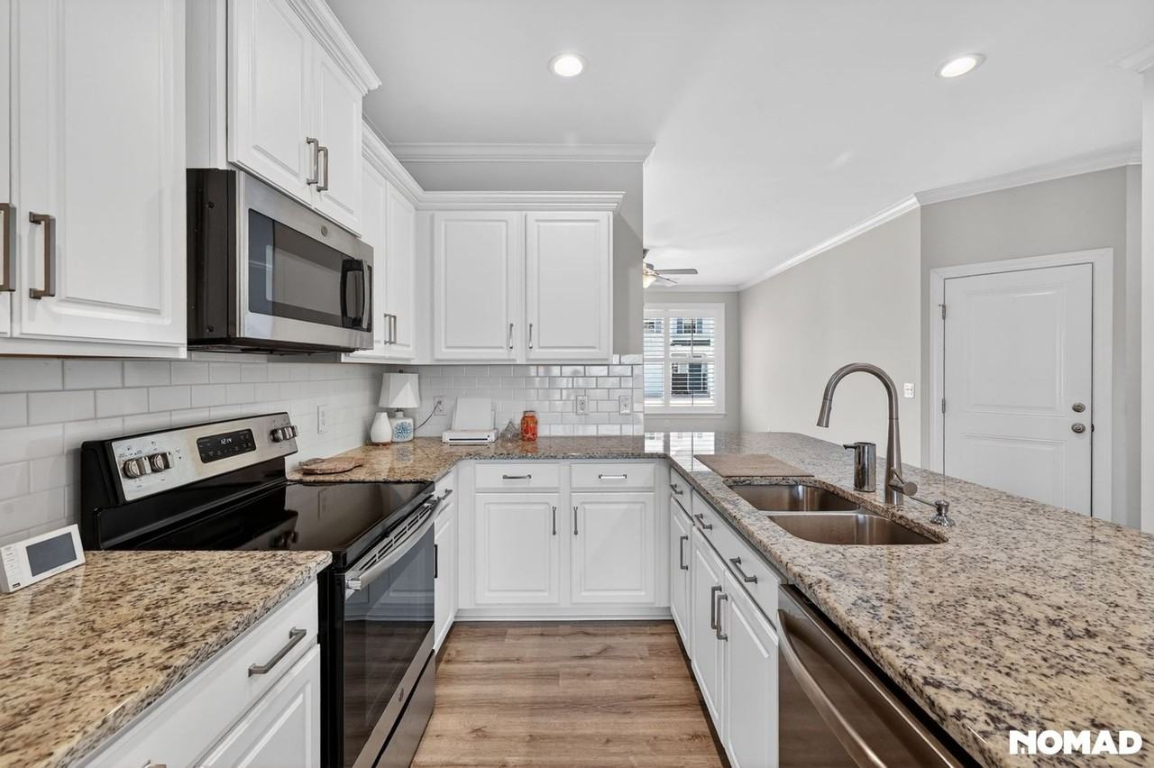 121 White Stone Pl - Photo 7 of 35