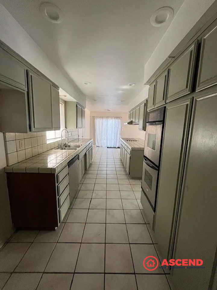 7009 Ranch House Rd - Photo 5 of 14