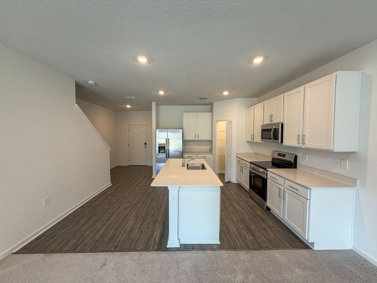 5461 Nw 22nd Dr - Photo 4 of 36