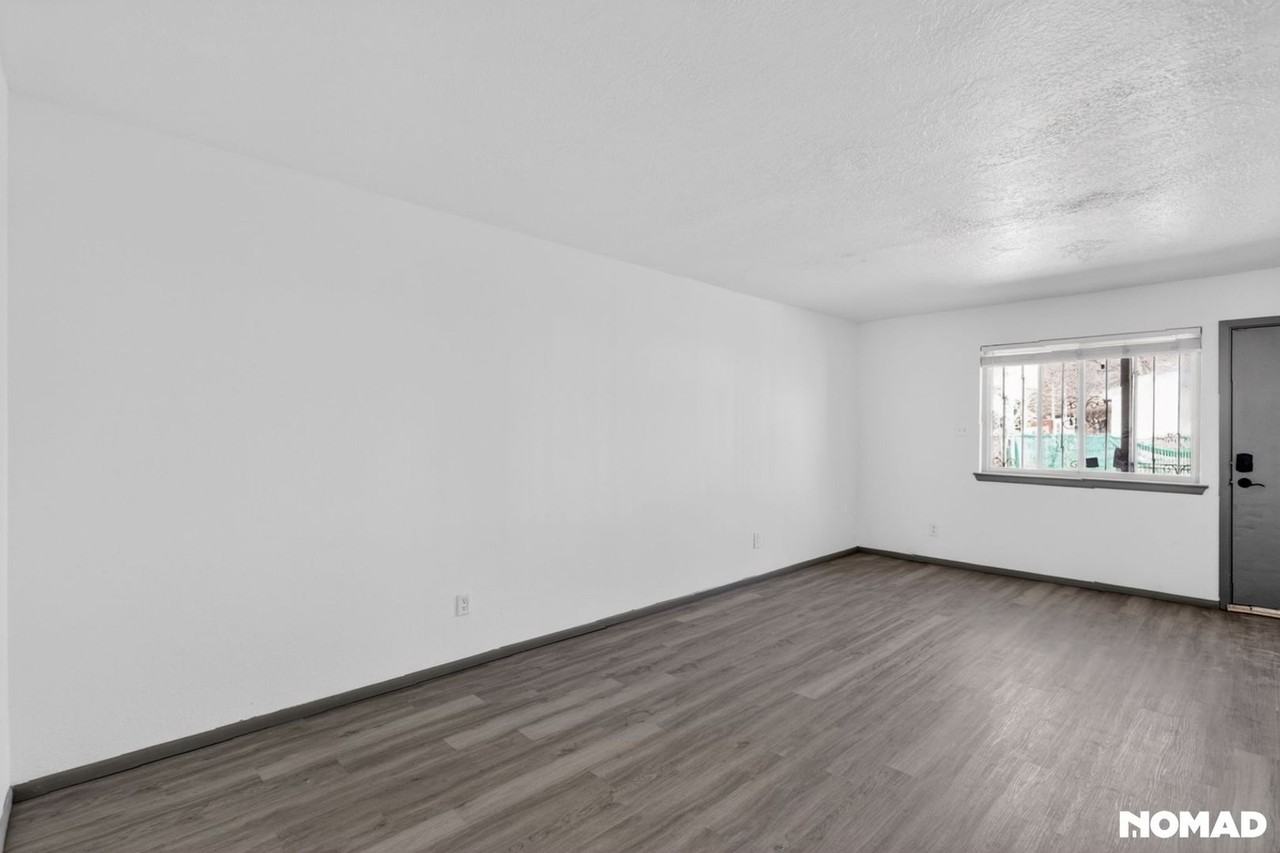 1133 Kentucky St Se - Photo 4 of 23