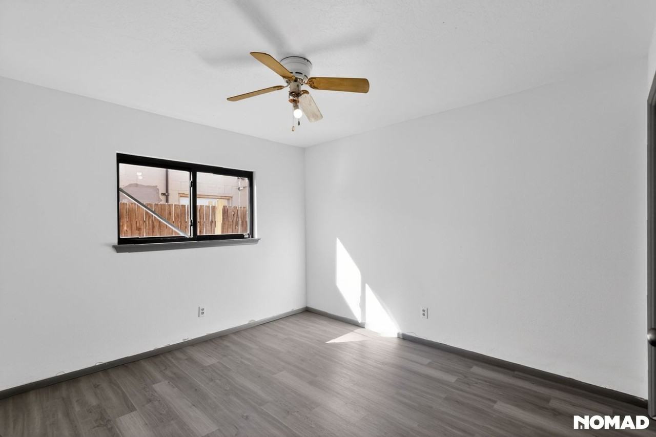 1133 Kentucky St Se - Photo 6 of 23