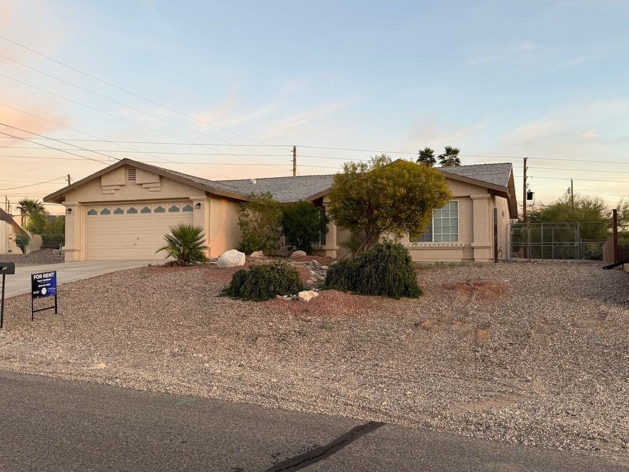 3346 Fountain Palm Dr - Photo 2 of 30