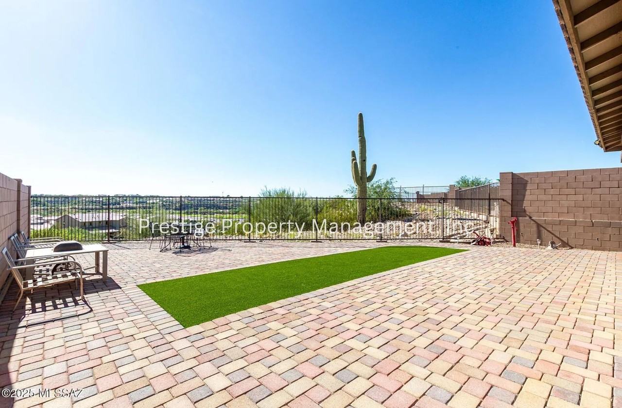 11026 S Silver Fern Dr - Photo 2 of 23