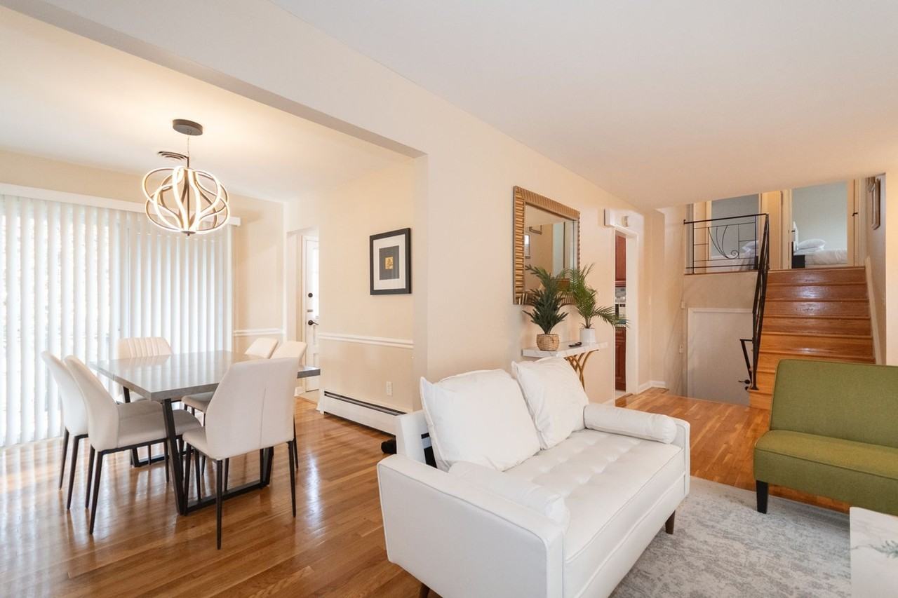 9002 Saint Andrews Pl - Photo 5 of 24