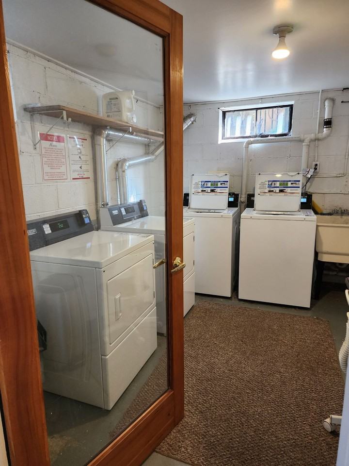 218 N 4th St - Photo 3 of 12