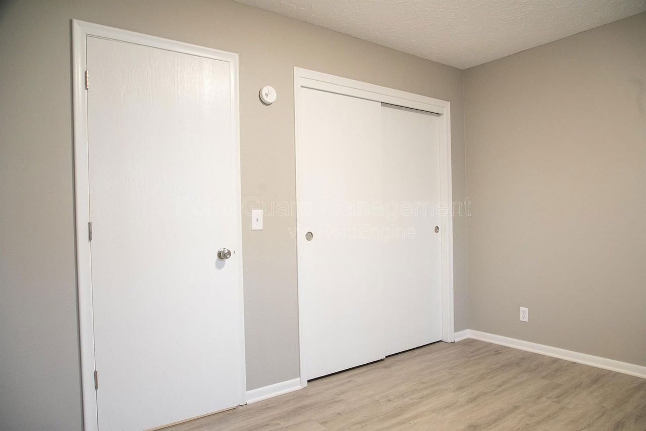 4206 Frances St #10 - Photo 6 of 27