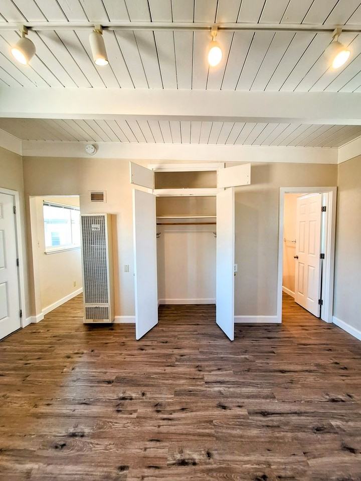 42 S 8th St #9 - Photo 4 of 16