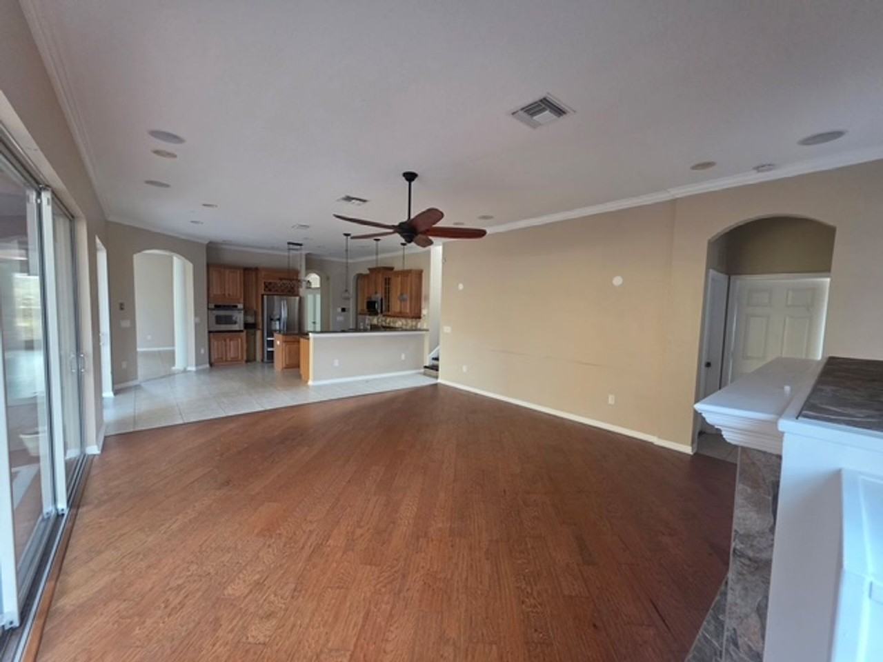 11639 Belle Haven Dr - Photo 4 of 19