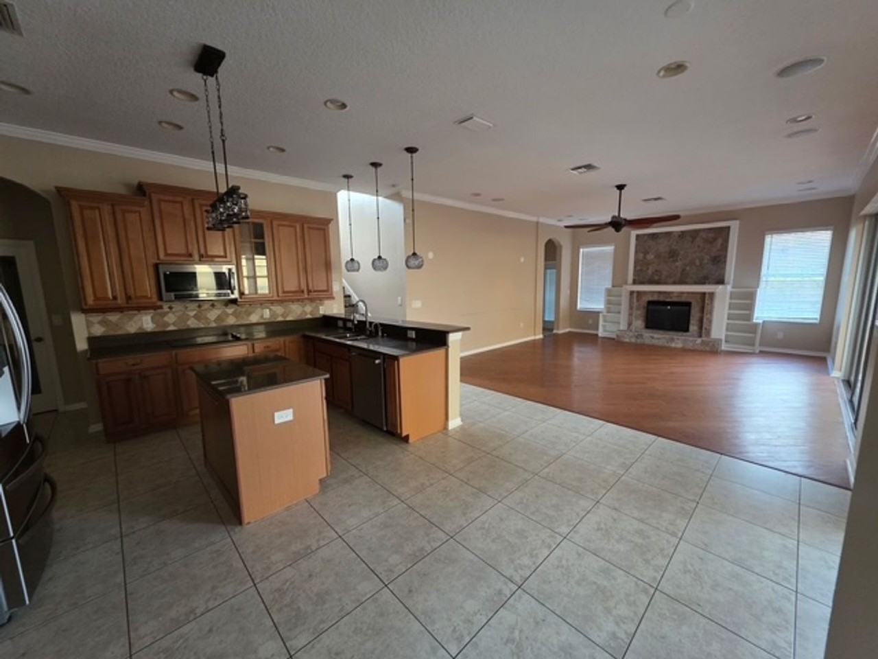 11639 Belle Haven Dr - Photo 5 of 19