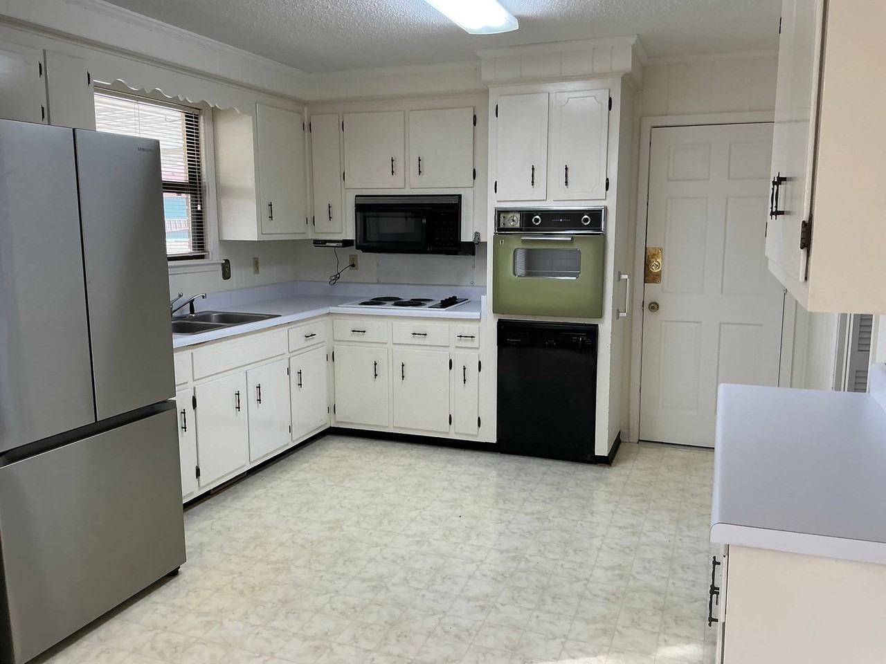 476 Georgetown Rd - Photo 7 of 19