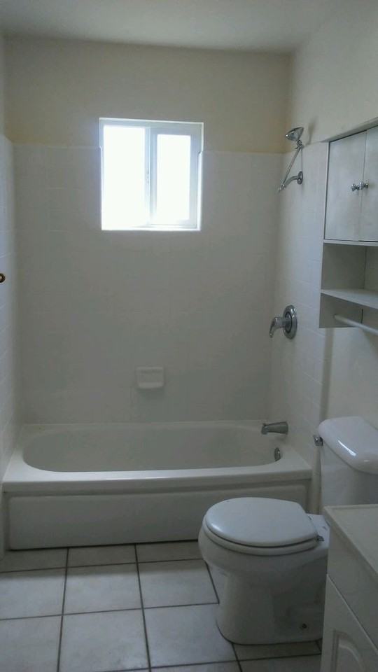 134 Seaside St - Photo 2 of 4