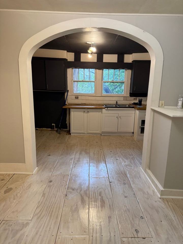 3611 Brevard St - Photo 7 of 11