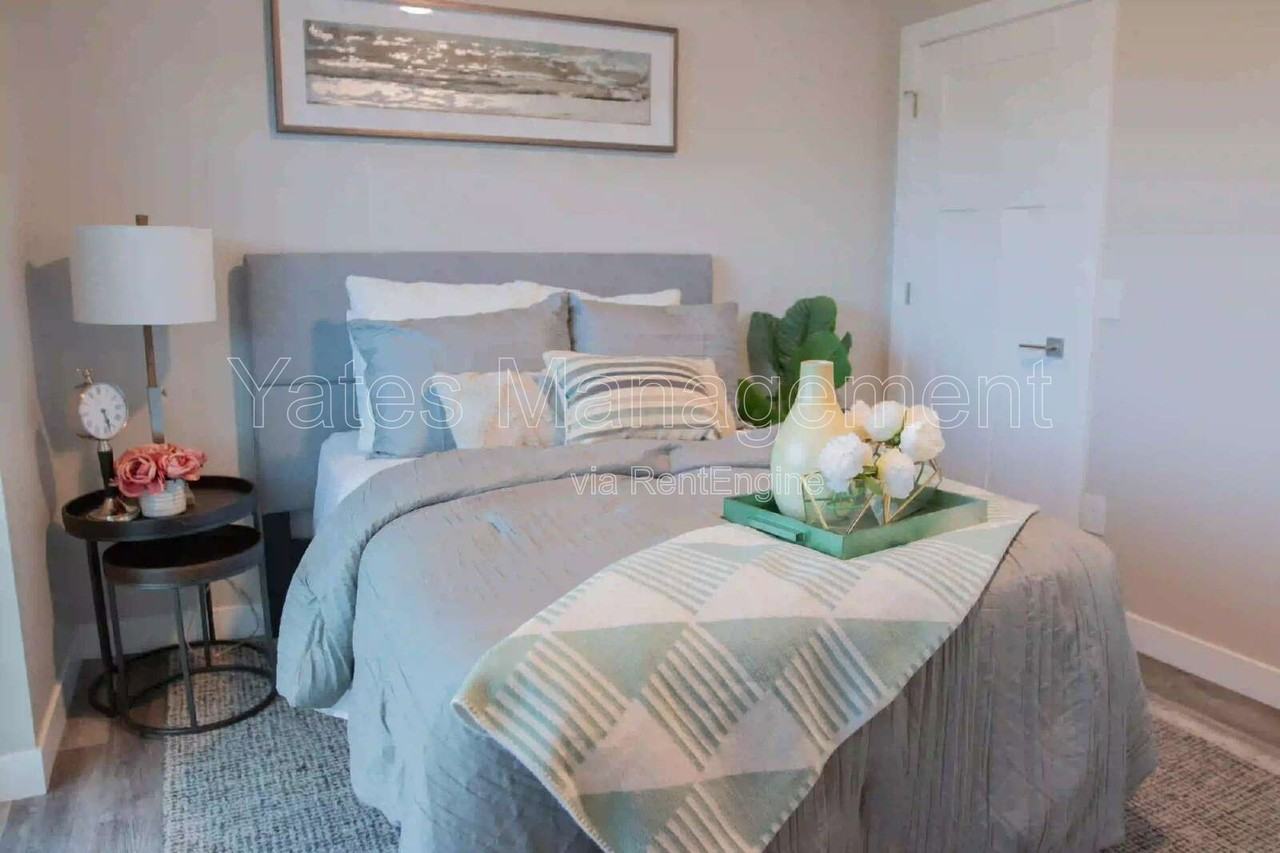 411 W Mcpherson Ave #104 - Photo 5 of 50