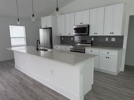 3614 Ne 9th Pl - Photo 1 of 1