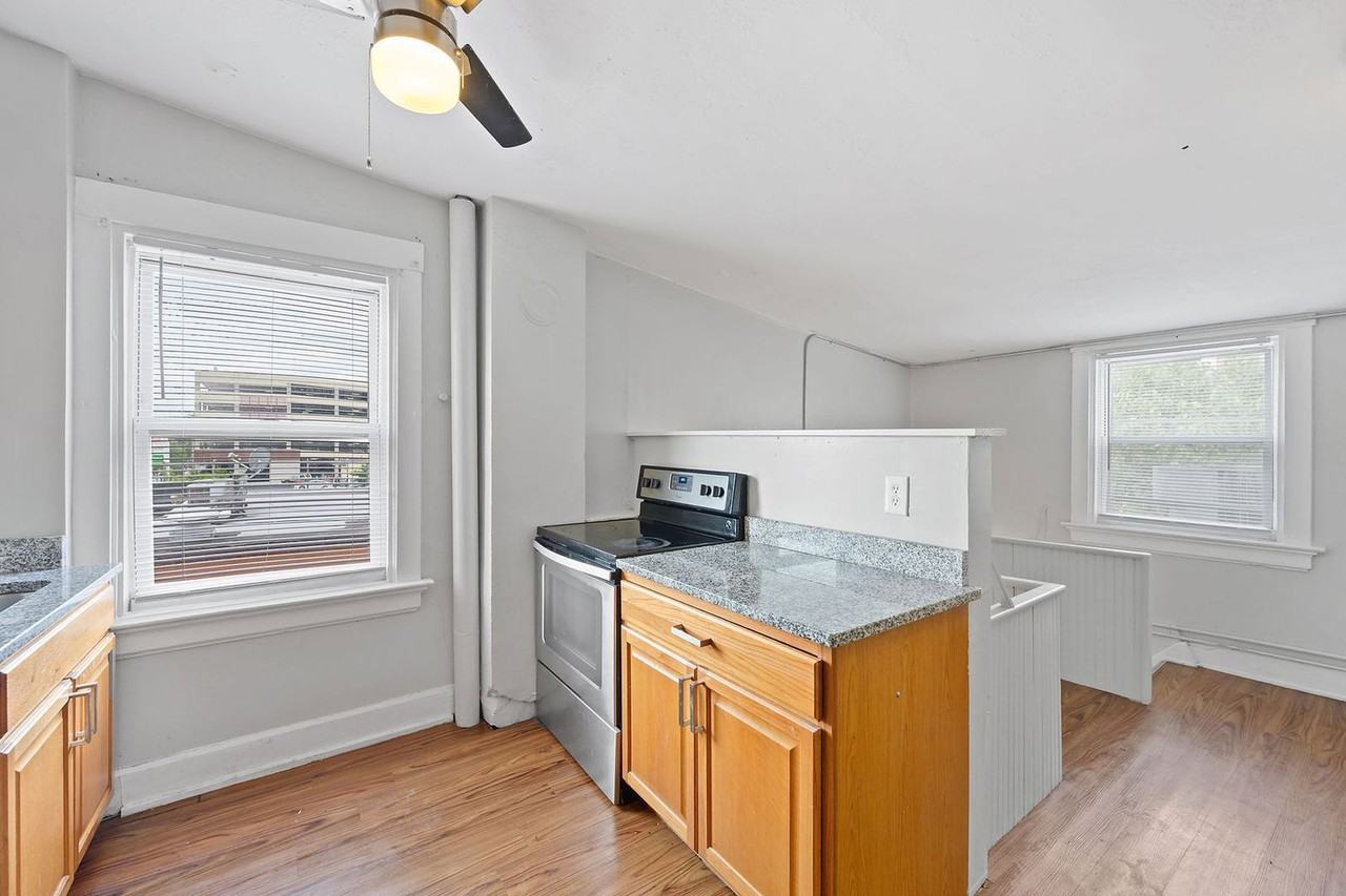 60 W Mcmillan St #3 - Photo 4 of 19