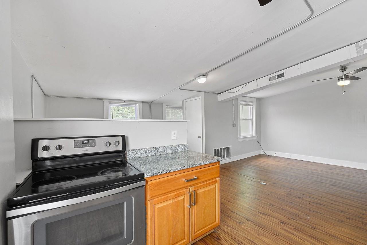 60 W Mcmillan St #3 - Photo 6 of 19