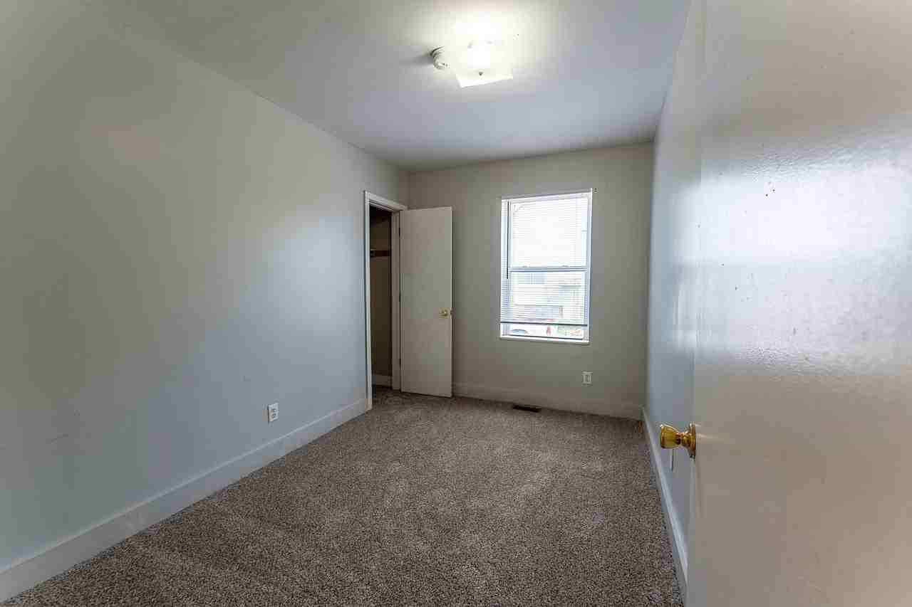 1300 N 5th St - Photo 4 of 13