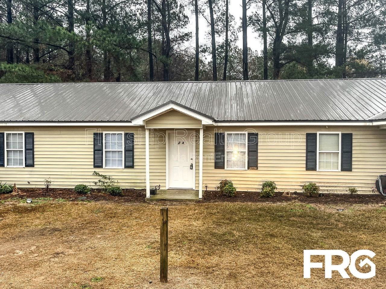 214 Connie Cir - Photo 2 of 12