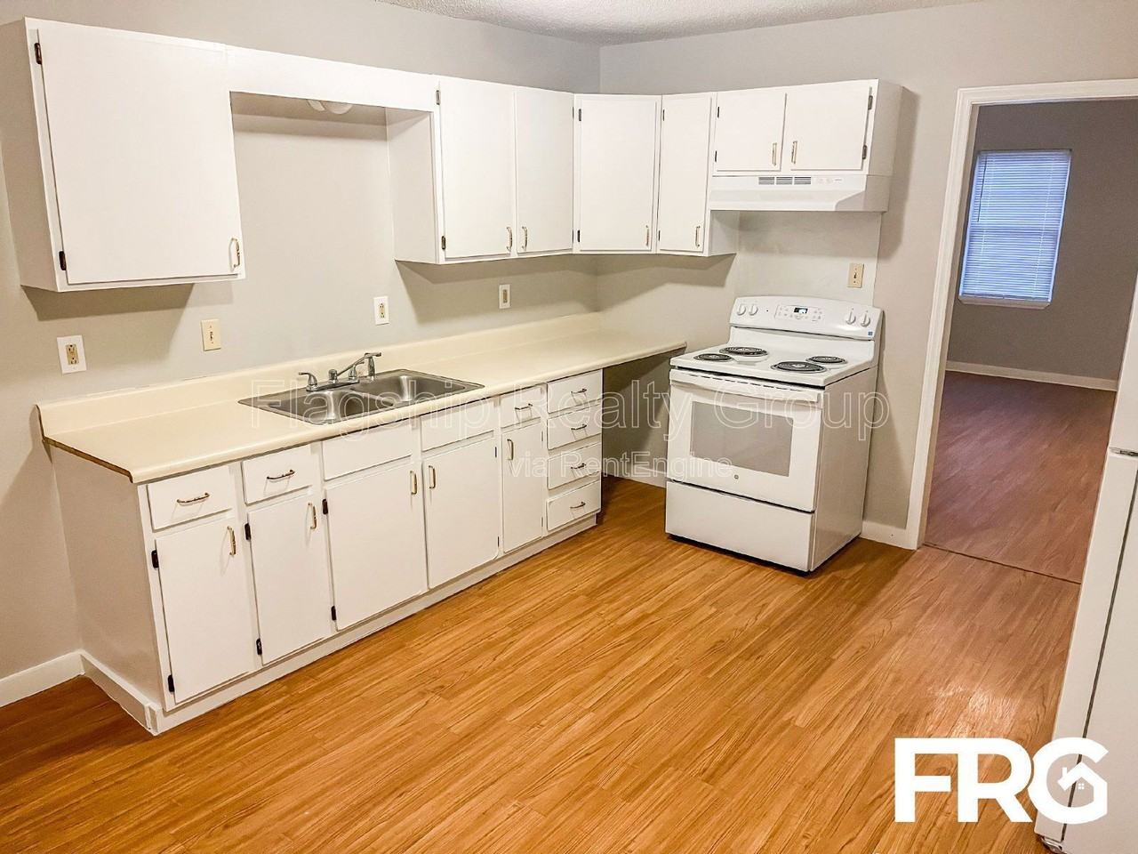 214 Connie Cir - Photo 7 of 12