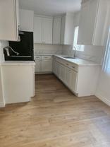 10121S - Photo 1 of 1