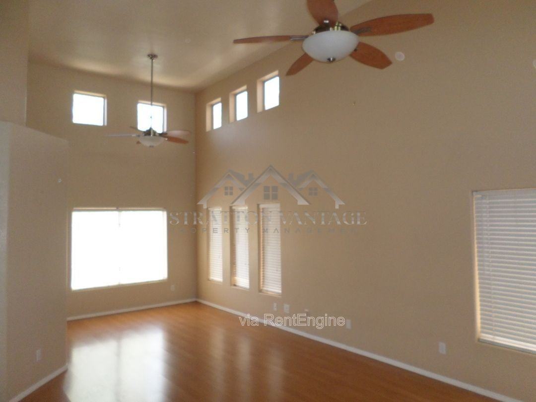 1641 W Orchid Ln - Photo 3 of 27