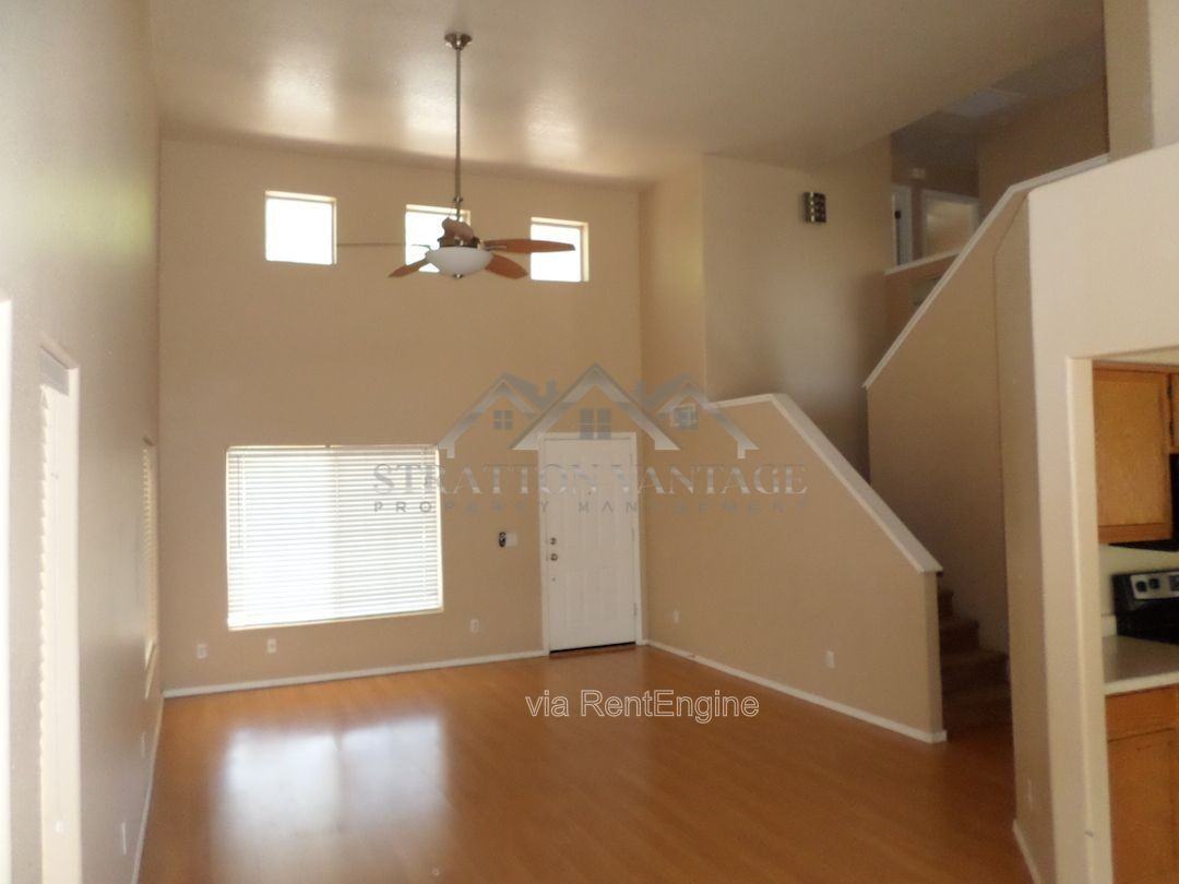 1641 W Orchid Ln - Photo 4 of 27