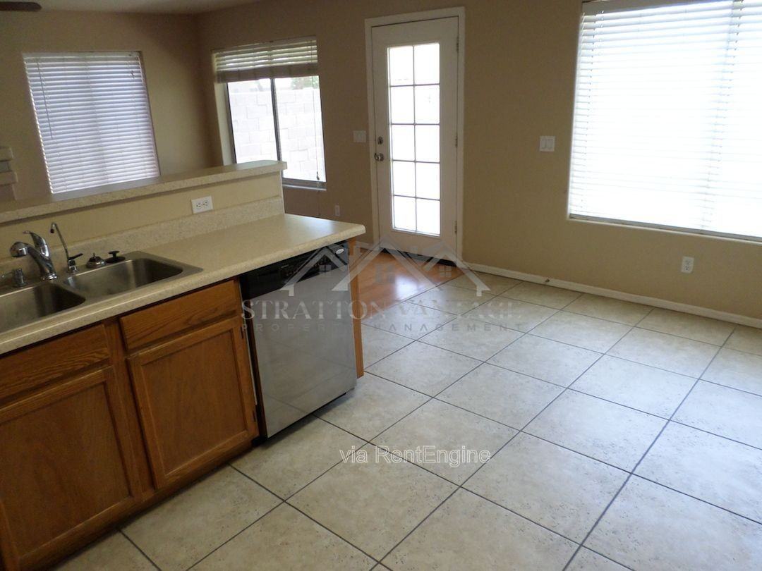 1641 W Orchid Ln - Photo 6 of 27