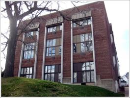 featured image of 820 N Bridge St