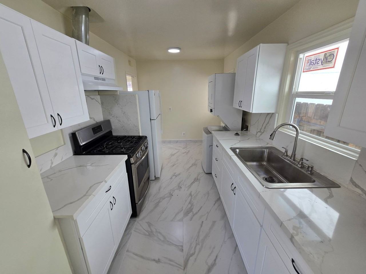 3630 32nd St - Photo 7 of 12