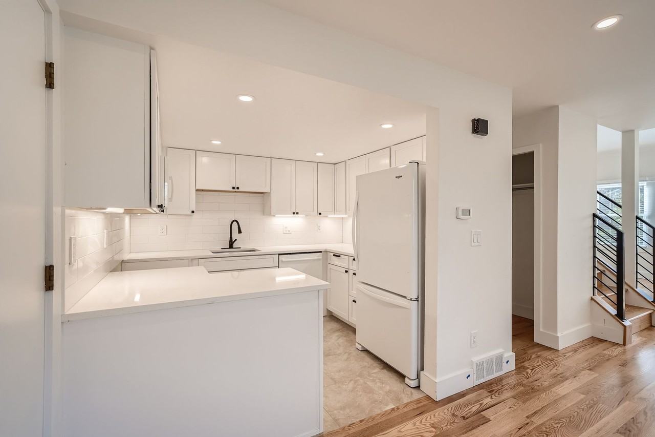 8167 W 90th Dr - Photo 4 of 28