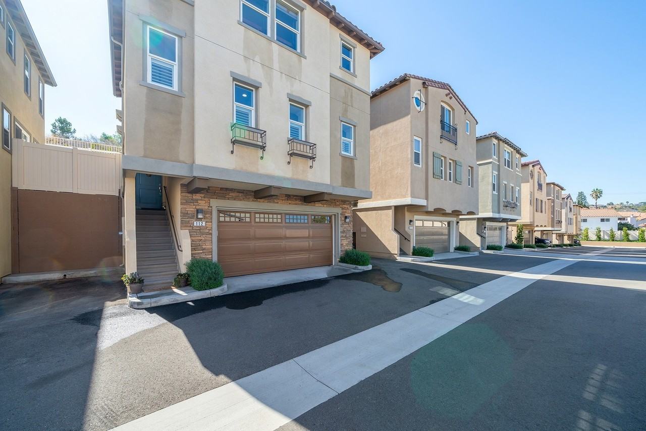 26039 Cypress St - Photo 5 of 24