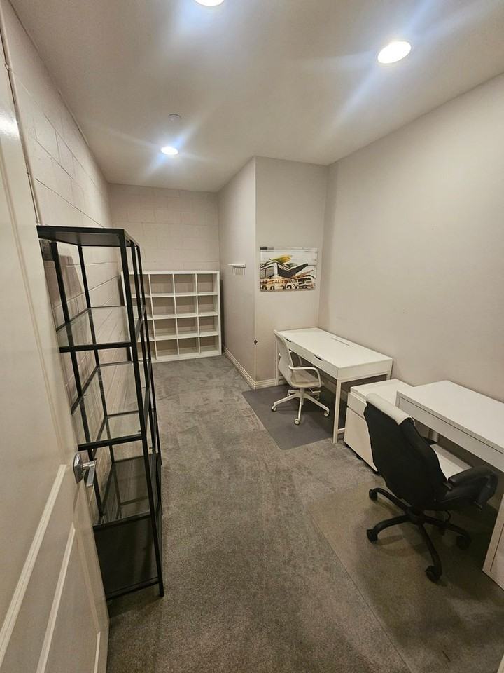 26039 Cypress St - Photo 7 of 24