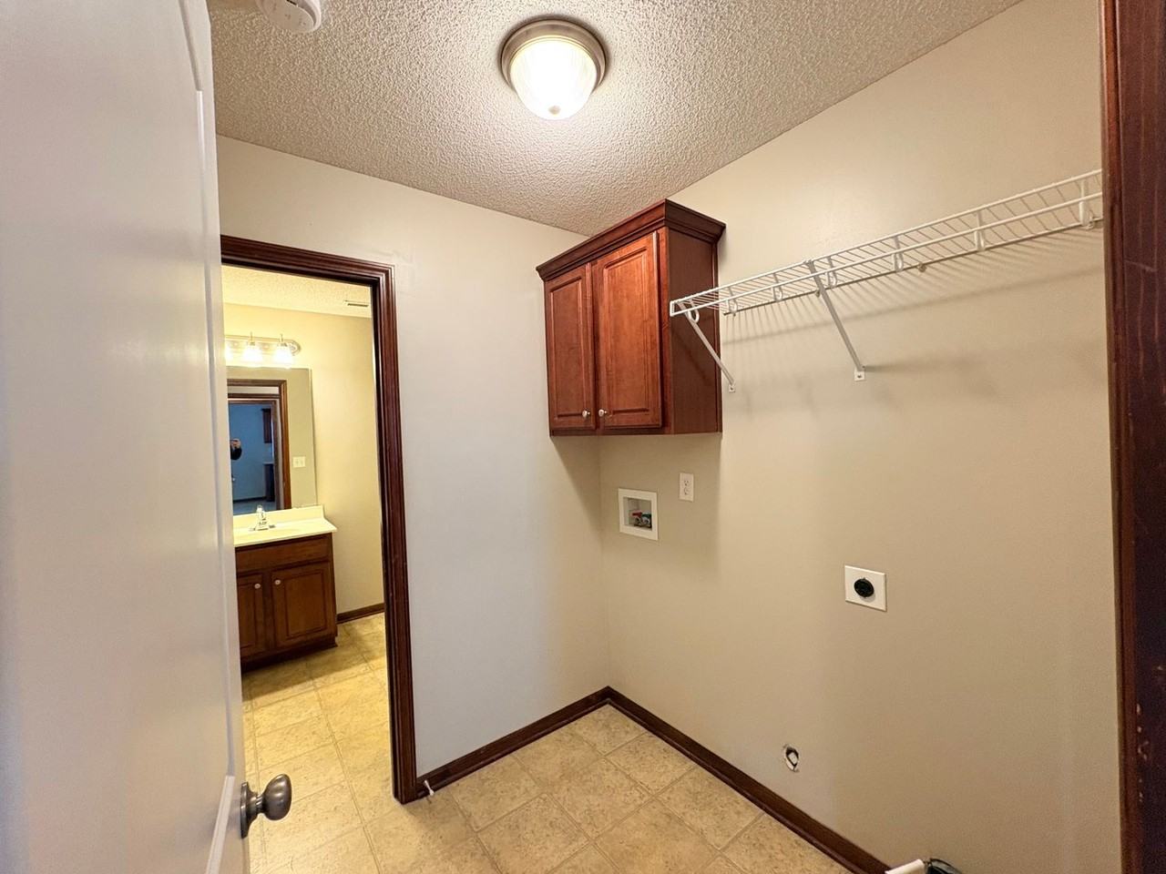 1104 Nw Willow Dr - Photo 7 of 12