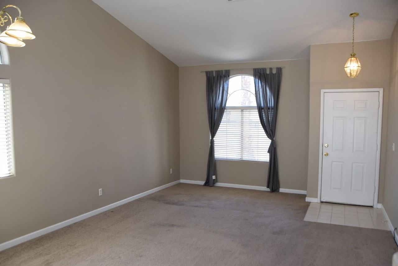 606 Grande Sombrero Way - Photo 7 of 31