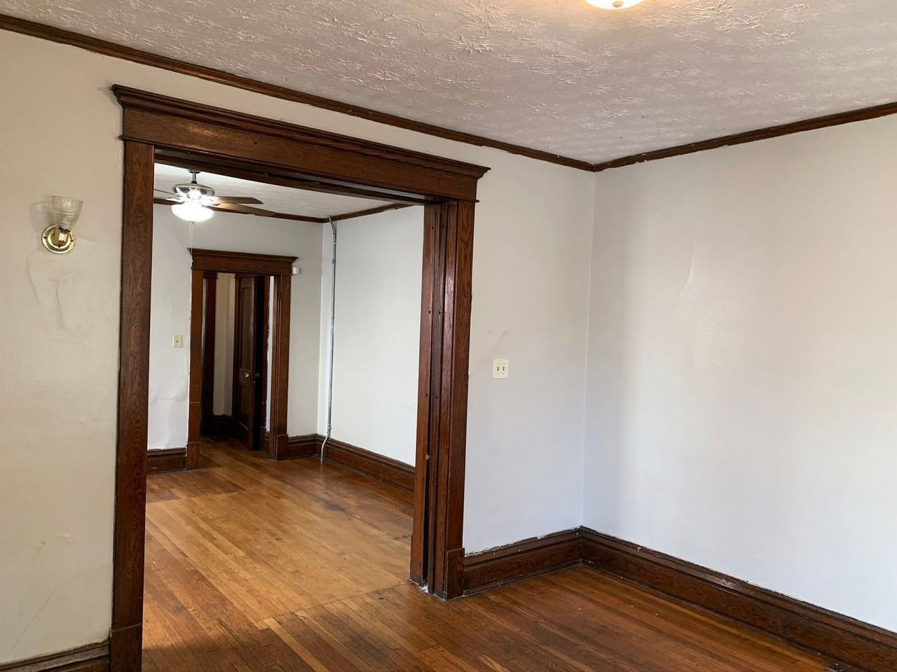 293 E 14th Ave - Photo 3 of 23