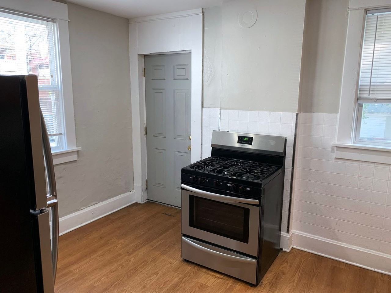 293 E 14th Ave - Photo 6 of 23