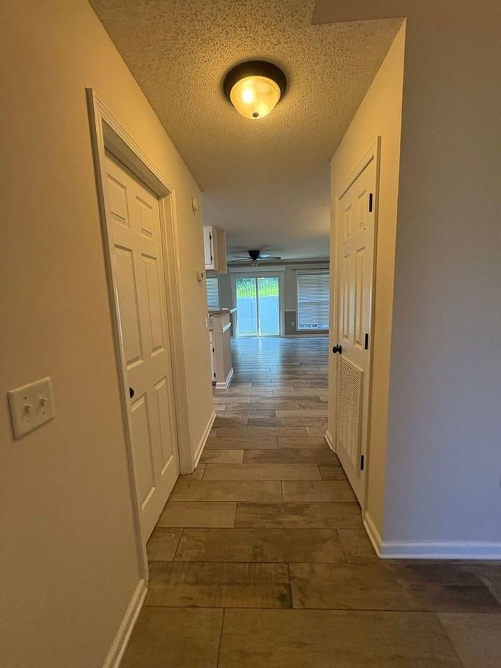 170 N Springview Dr - Photo 3 of 30