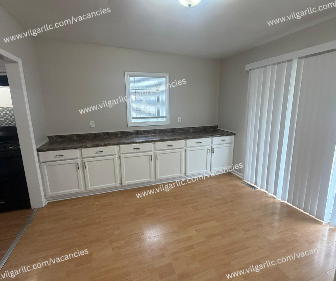 3028 Crane Pl - Photo 4 of 27