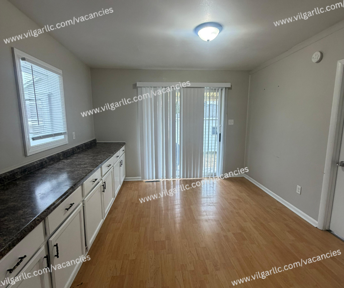 3028 Crane Pl - Photo 6 of 27