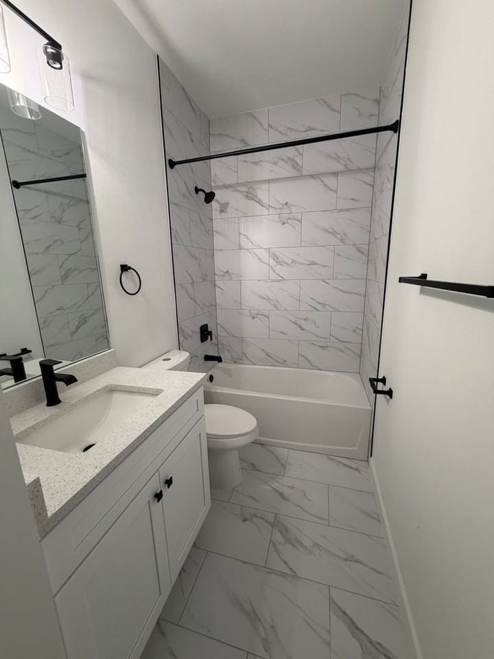 1117 Abrams Blvd - Photo 7 of 35