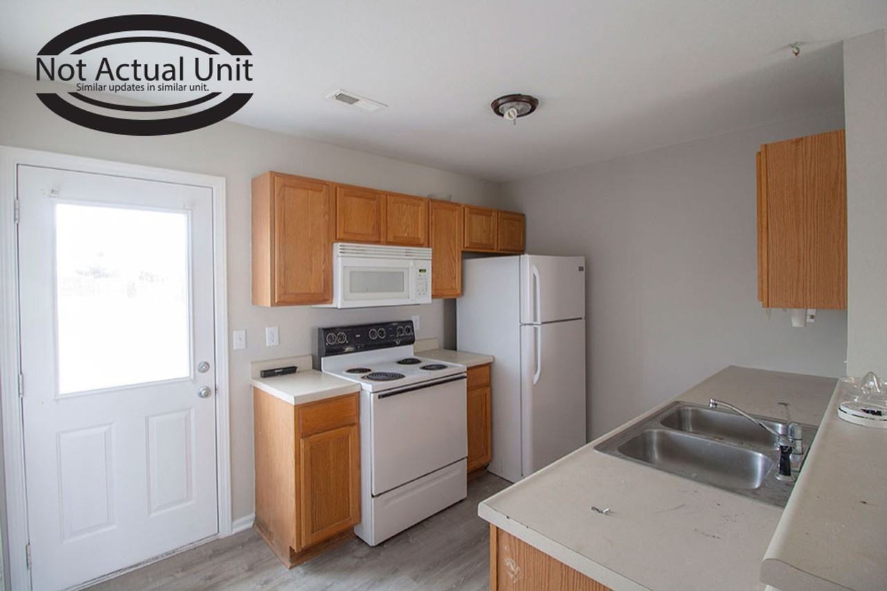 1640 High Quest Cir - Photo 7 of 29