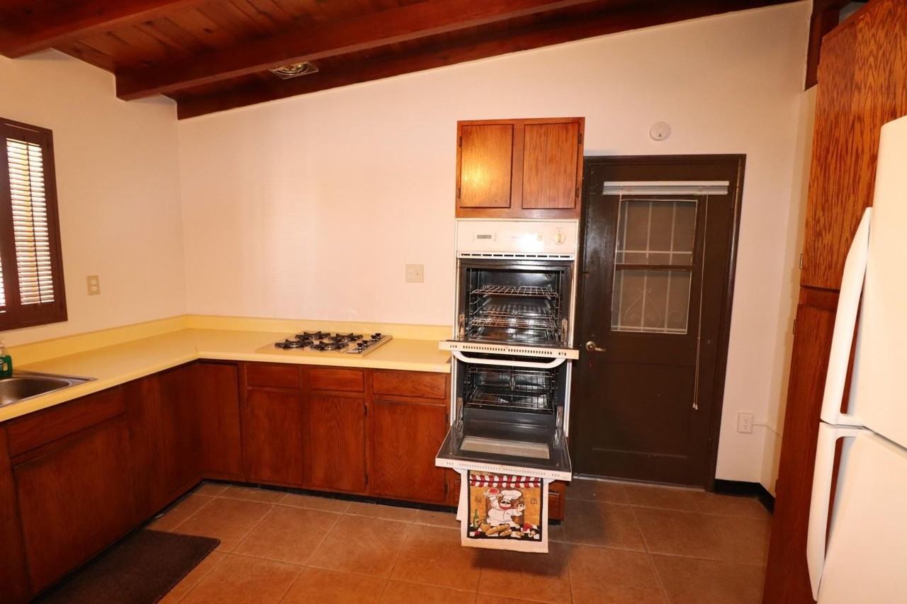 6222 E Eli St - Photo 6 of 48