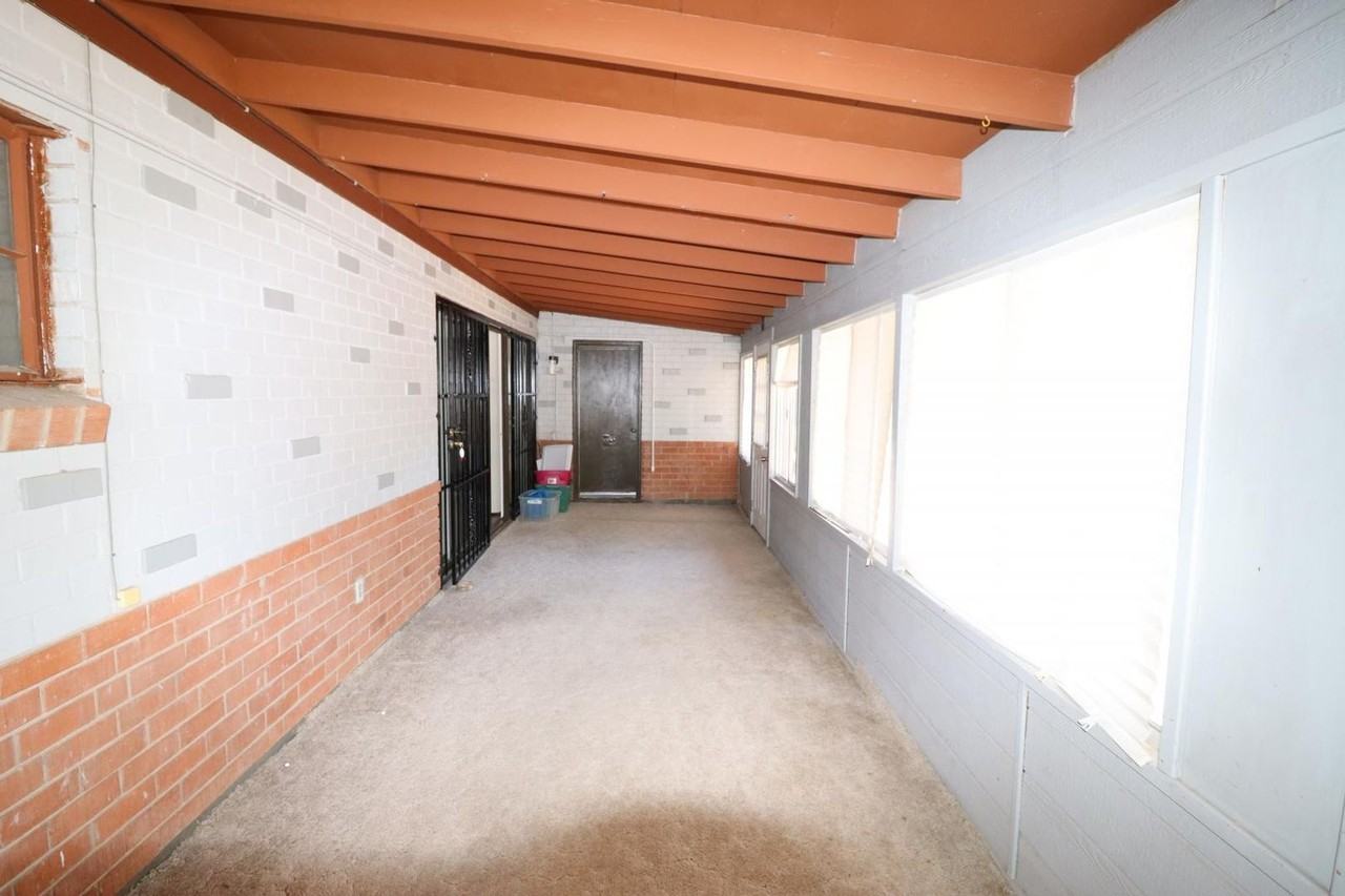 6222 E Eli St - Photo 4 of 48