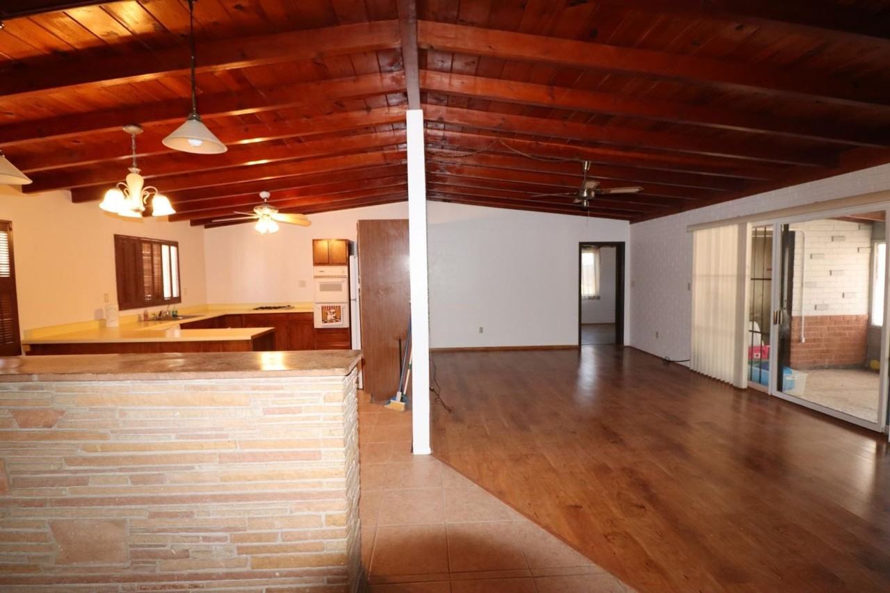 6222 E Eli St - Photo 5 of 48