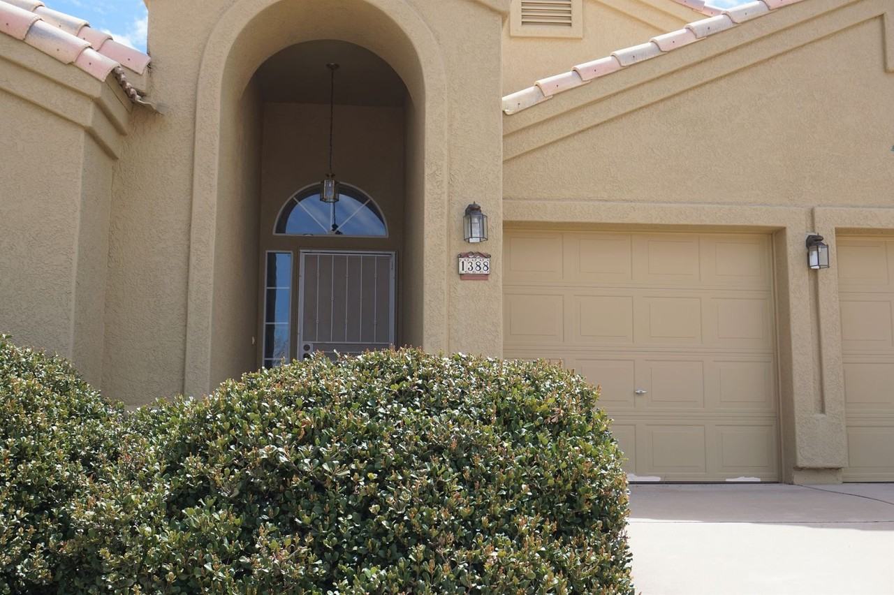 1388 Skyline Ave - Photo 2 of 16