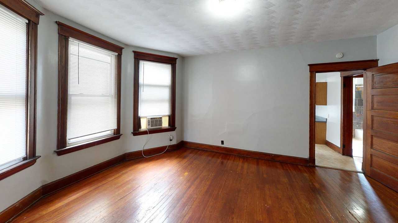 229 Atkinson St #1 - Photo 3 of 8