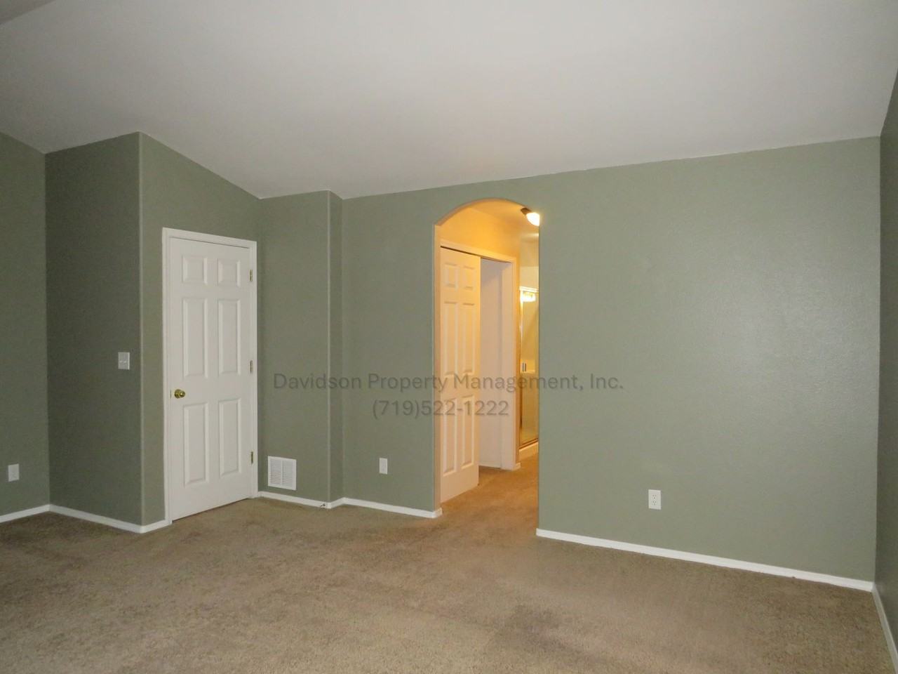 4135 Heathmoor Dr - Photo 7 of 17