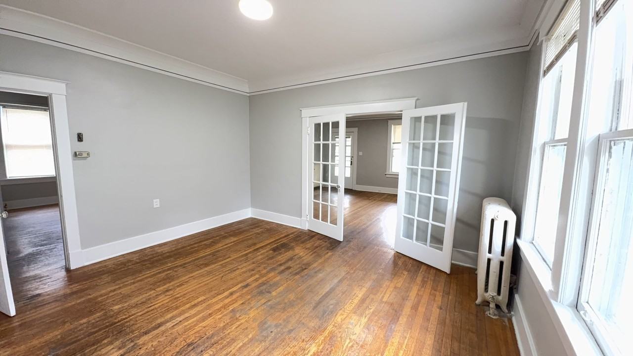 1346 N Parkway - Photo 5 of 16